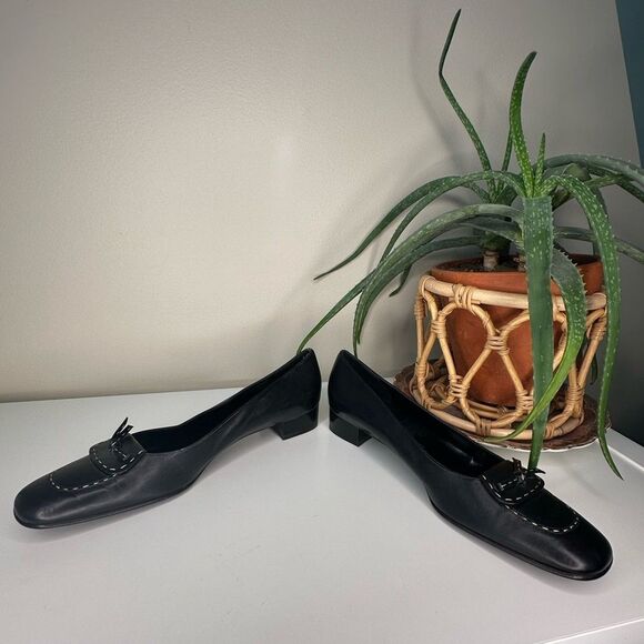VTG 90 Salvatore Ferragamo Boutique Black Leather Loafers Bow Stitch 10.5A Italy - Picture 5 of 13
